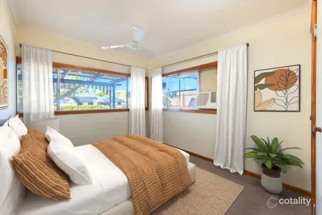 5 Mooring Pl, Boyne Island, QLD 4680