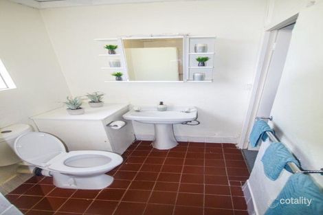 Property photo of 2 Ku-Ring-Gai Chase Road Mount Colah NSW 2079