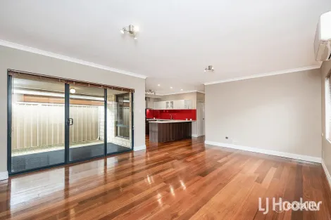3b Gamenya St, Canning Vale, WA 6155