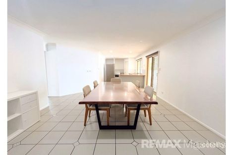 Property photo of 40 Serrata Circuit Forest Lake QLD 4078
