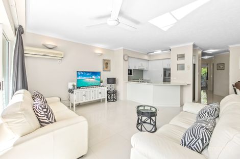 Property photo of 48/16 Crescent Avenue Mermaid Beach QLD 4218