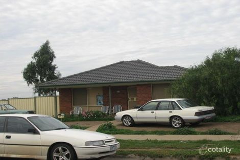 1 Edgewater Cct, Cairnlea, VIC 3023