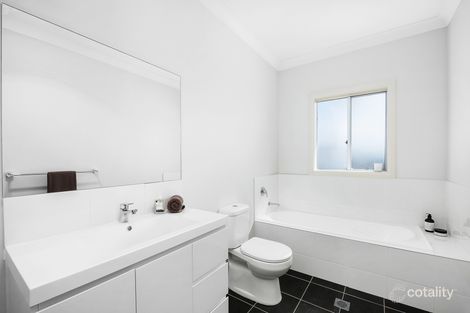 Property photo of 15 Hone Creek Drive Caerleon NSW 2850