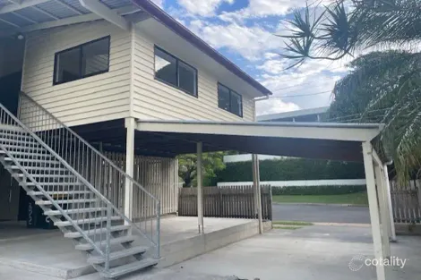 3/2 Seventh Ave, Sandgate, QLD 4017