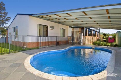 11 Sassafras Ave, Windang, NSW 2528