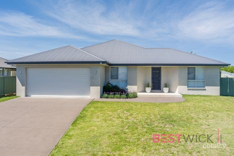 24 Munro St, Windradyne, NSW 2795