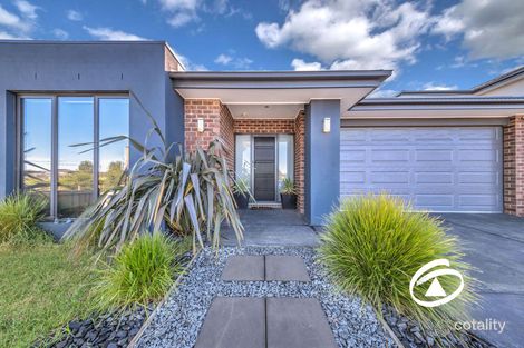 Property photo of 29 Statham View Cranbourne West VIC 3977
