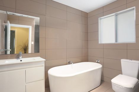 Property photo of 8 Scottsdale Circuit West Hoxton NSW 2171