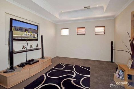 Property photo of 34 Bingarra Crescent Tapping WA 6065