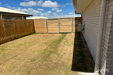 Property photo of 11 Bonavista Way Eli Waters QLD 4655