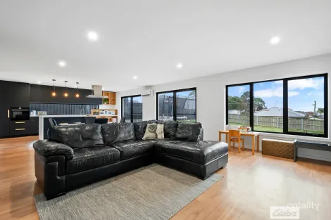 Property photo of 17 Madeline Drive Mooreville TAS 7321