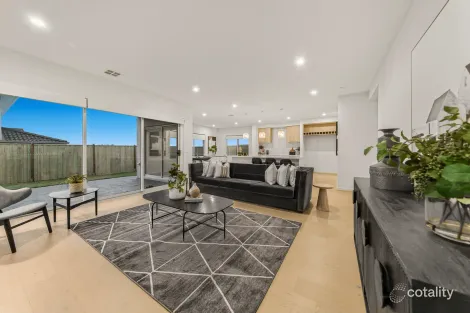Property photo of 27 Verdigris Avenue Clyde VIC 3978