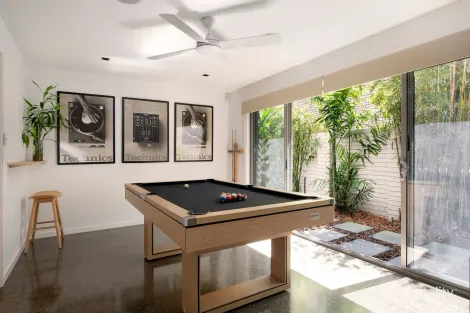 Property photo of 106 Seagull Avenue Mermaid Beach QLD 4218