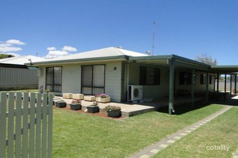 25 Clementina Rd, Dongara, WA 6525