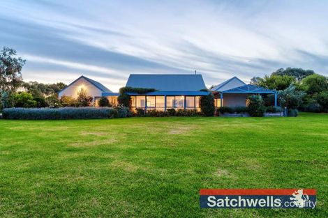 4 Sandstone Island Cir, Bittern, VIC 3918