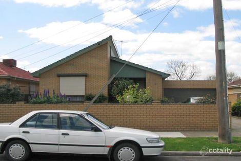 11 Lake St, Avondale Heights, VIC 3034