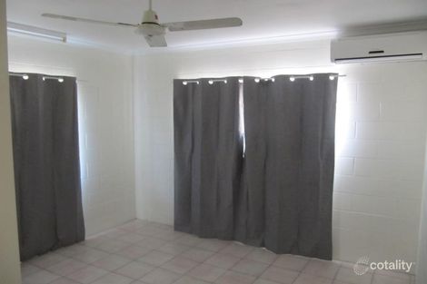 Property photo of 8 Enid Street Flying Fish Point QLD 4860