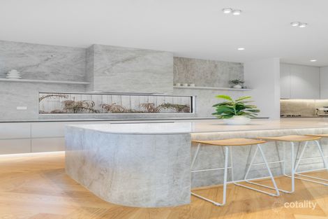 Property photo of 20 Balmoral Avenue Strathmore VIC 3041