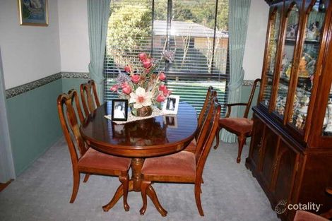 Property photo of 3 Jeanette Close Green Point NSW 2251