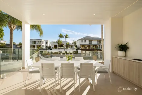 Property photo of 9 Coral Gables Key Broadbeach Waters QLD 4218
