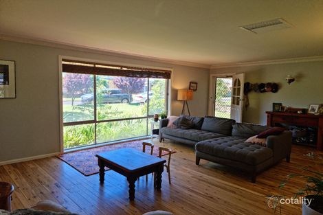 Property photo of 3 Downes Crescent Parkes NSW 2870