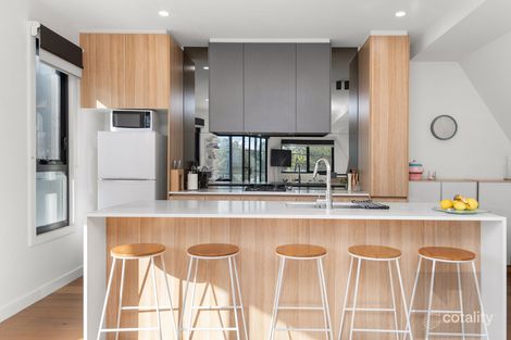 Property photo of 1 Cunningham Lane Newport VIC 3015