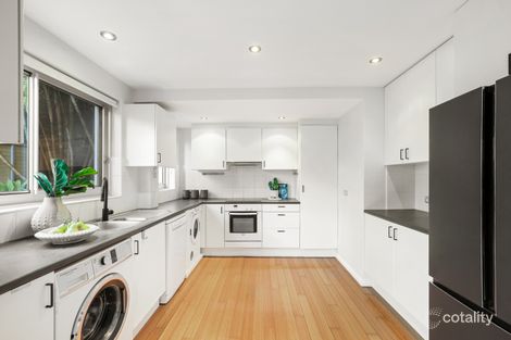 Property photo of 3/69 Undercliff Road Freshwater NSW 2096