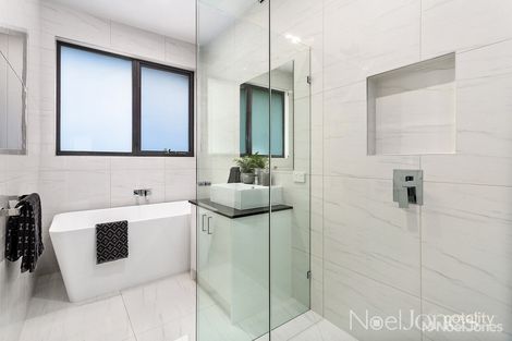 23a Dryden St, Doncaster East, VIC 3109