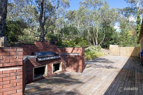 Property photo of 6 Doodson Court Eltham VIC 3095