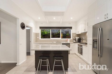 Property photo of 14 Sharrock Drive Dingley Village VIC 3172