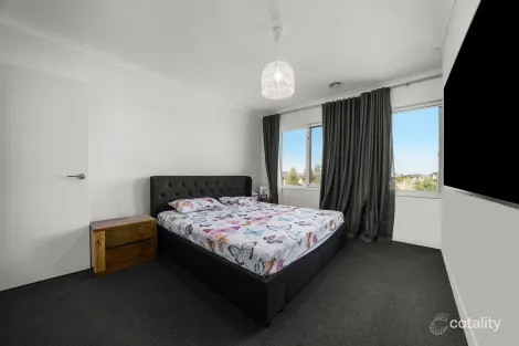 Property photo of 13 Haymarket Circuit Wyndham Vale VIC 3024