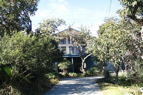 Property photo of 32 Boos Road Forresters Beach NSW 2260