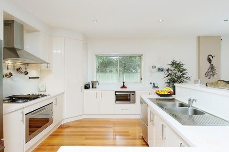 Property photo of 9 Warwick Road Pascoe Vale VIC 3044