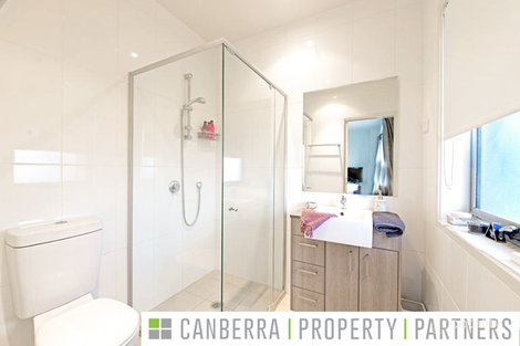 Property photo of 1/311 Flemington Road Franklin ACT 2913
