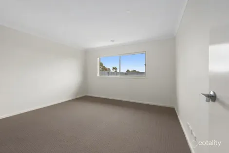 Property photo of 10 Fermanagh Street Alfredton VIC 3350