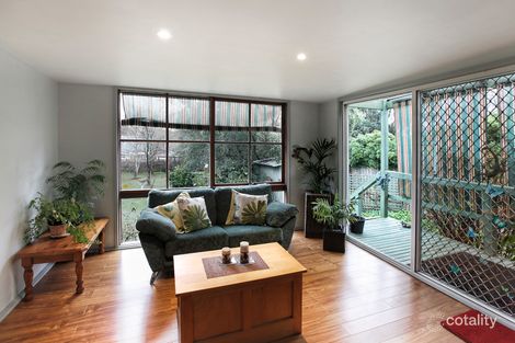 Property photo of 11 Morris Road Woodend VIC 3442