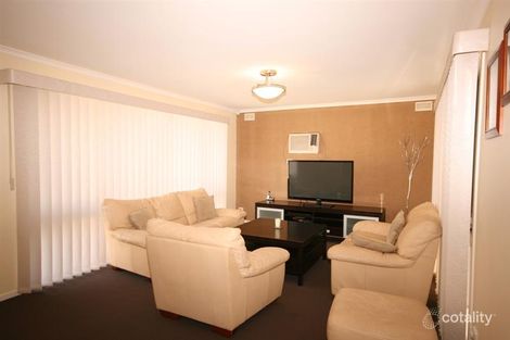 Property photo of 101 Fairfax Circuit Albanvale VIC 3021