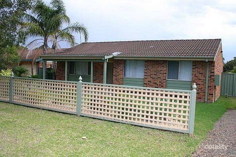41 Lancaster Pde, Bateau Bay, NSW 2261