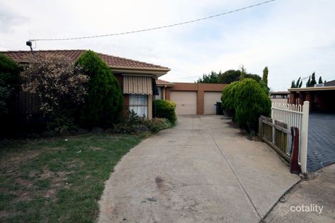 Property photo of 10 Kingfisher Court Werribee VIC 3030