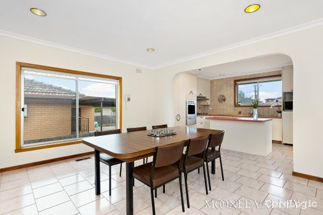 Property photo of 19 Orleans Road Avondale Heights VIC 3034