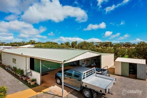Property photo of 7 Roding Court Deepdale WA 6532