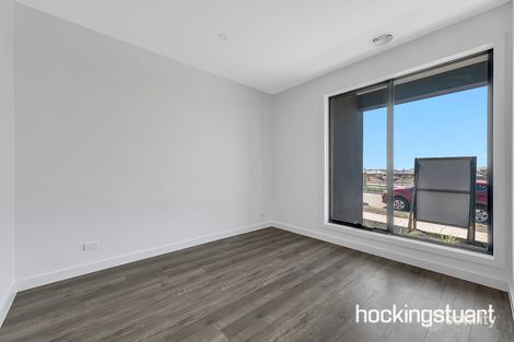Property photo of 19 Varun Loop Wollert VIC 3750