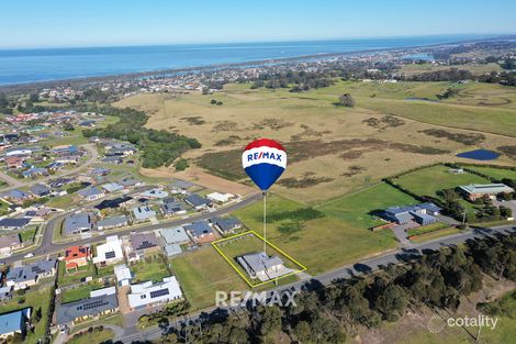 Property photo of 108 Thorpes Lane Lakes Entrance VIC 3909