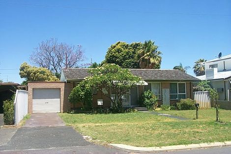 Property photo of 20 Hendra Street Cloverdale WA 6105