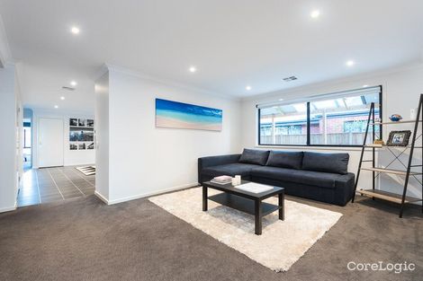 Property photo of 19 Strikeline Crescent Clyde North VIC 3978