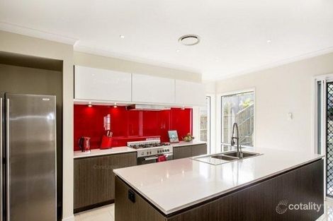 Property photo of 13 Greentrees Terrace Springfield Lakes QLD 4300