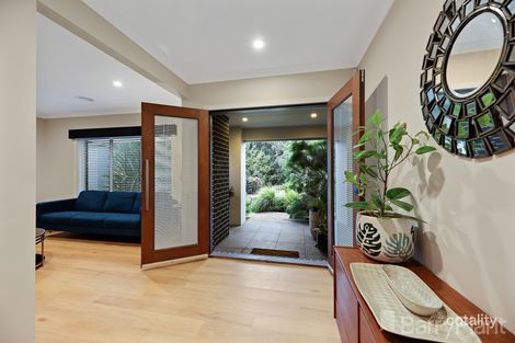 Property photo of 14 Hillgrove Close Warragul VIC 3820