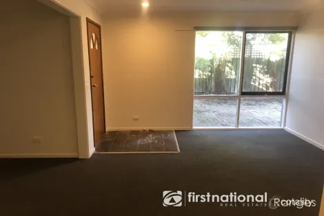 Property photo of 22 Macquarie Court Cranbourne North VIC 3977