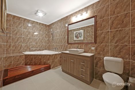 Property photo of 18 The Croft Lysterfield VIC 3156