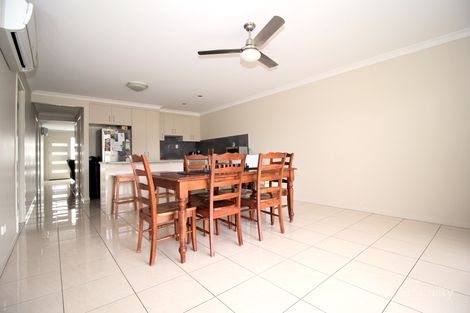 Property photo of 1/11 Lakeside Drive Emerald QLD 4720